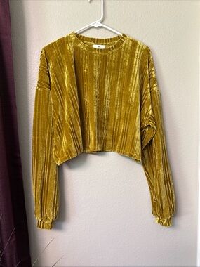 #810 BP. Goldish Long Sleeve Velvet Textured Top Size Large